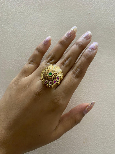 Classic Floral Gold Ring